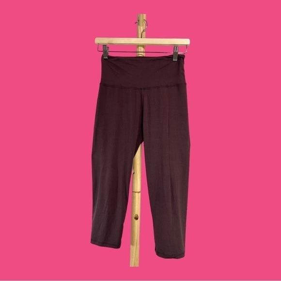Always brand women’s cropped yoga or leggings in Plum color, One Size - Picture 3 of 5